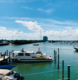 Bahía y muelle - Be in Miami