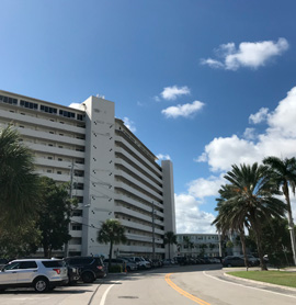Llegando al edificio - Be in Miami