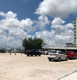 Parking del edificio - Be in Miami